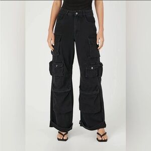 NWT Forever 21 Black Wide Leg Cargo Pants